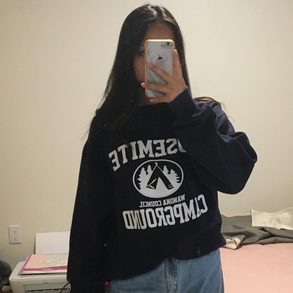Erica crewneck